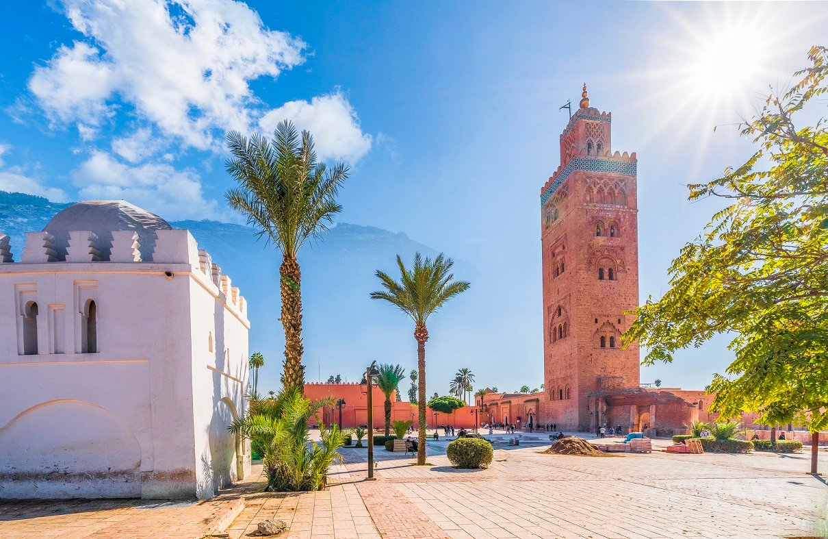 6 Days Marrakech to Chefchaouen via Desert Tour