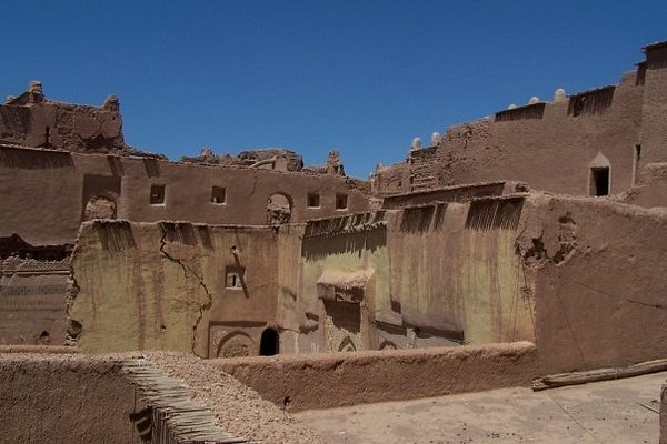 6 Days Marrakech to Chefchaouen via Desert Tour